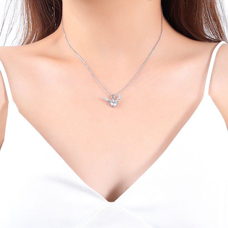 Moissanite Deer Shaped Pendant Necklace – Image 2