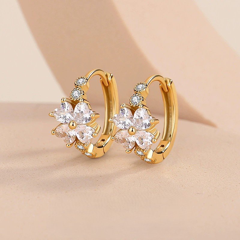 Boucles d'oreilles en forme de trèfle à quatre feuilles pour femme, argent sterling S925, élégantes, style forêt, fraîches et simples, serties de zircon micro-incrusté – Image 5