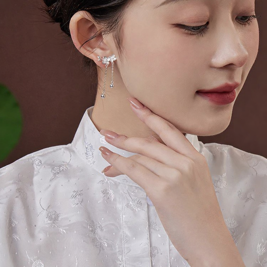 Boucles d'oreilles « Branche de fleurs de pêcher » en argent sterling S999 pour femme – Image 4